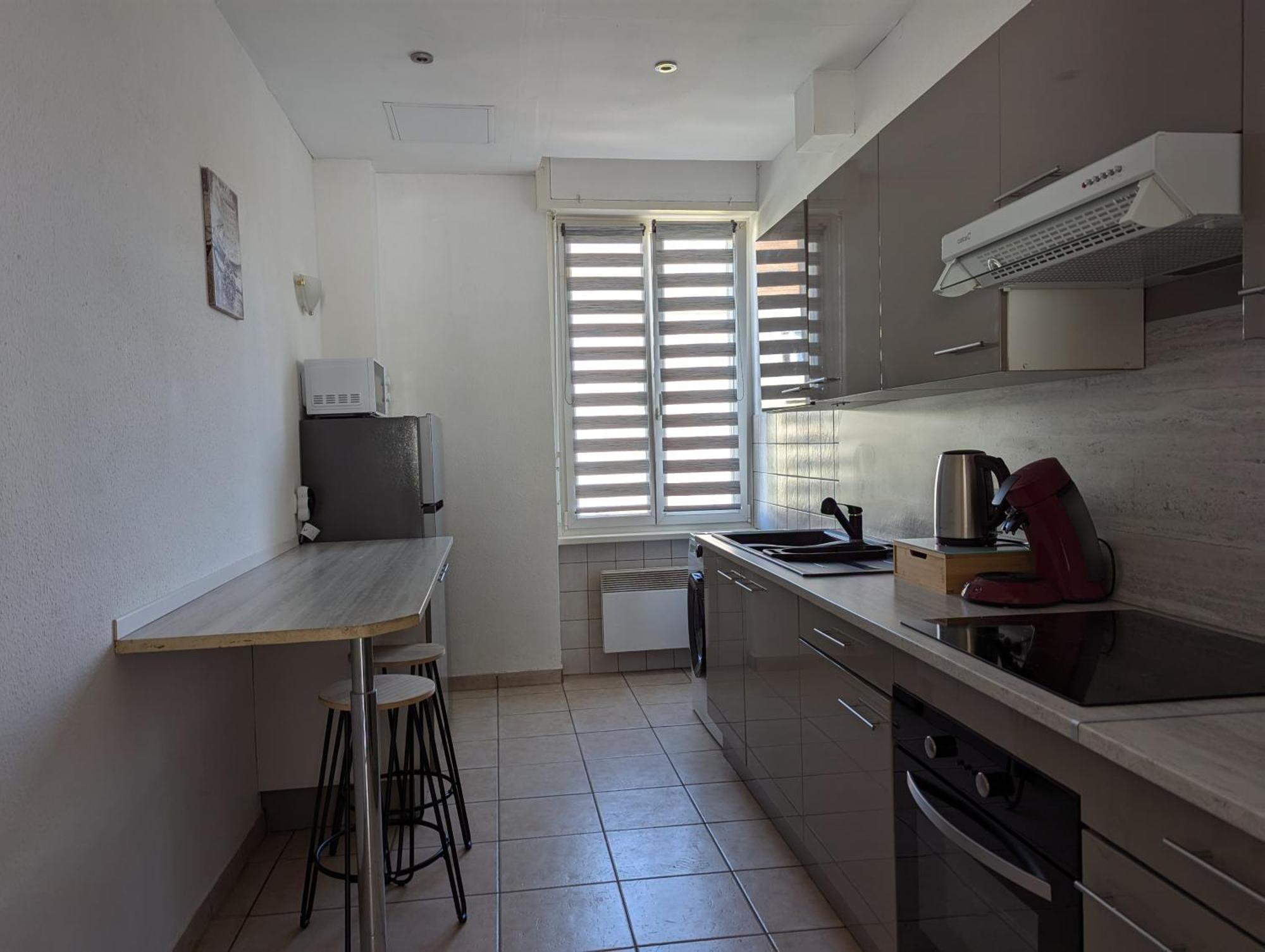 Le Mirage - Appartement 2 Chambres, Salon, Cuisine Equipee, Parking Et Wifi Gratuit Mulhouse Kültér fotó