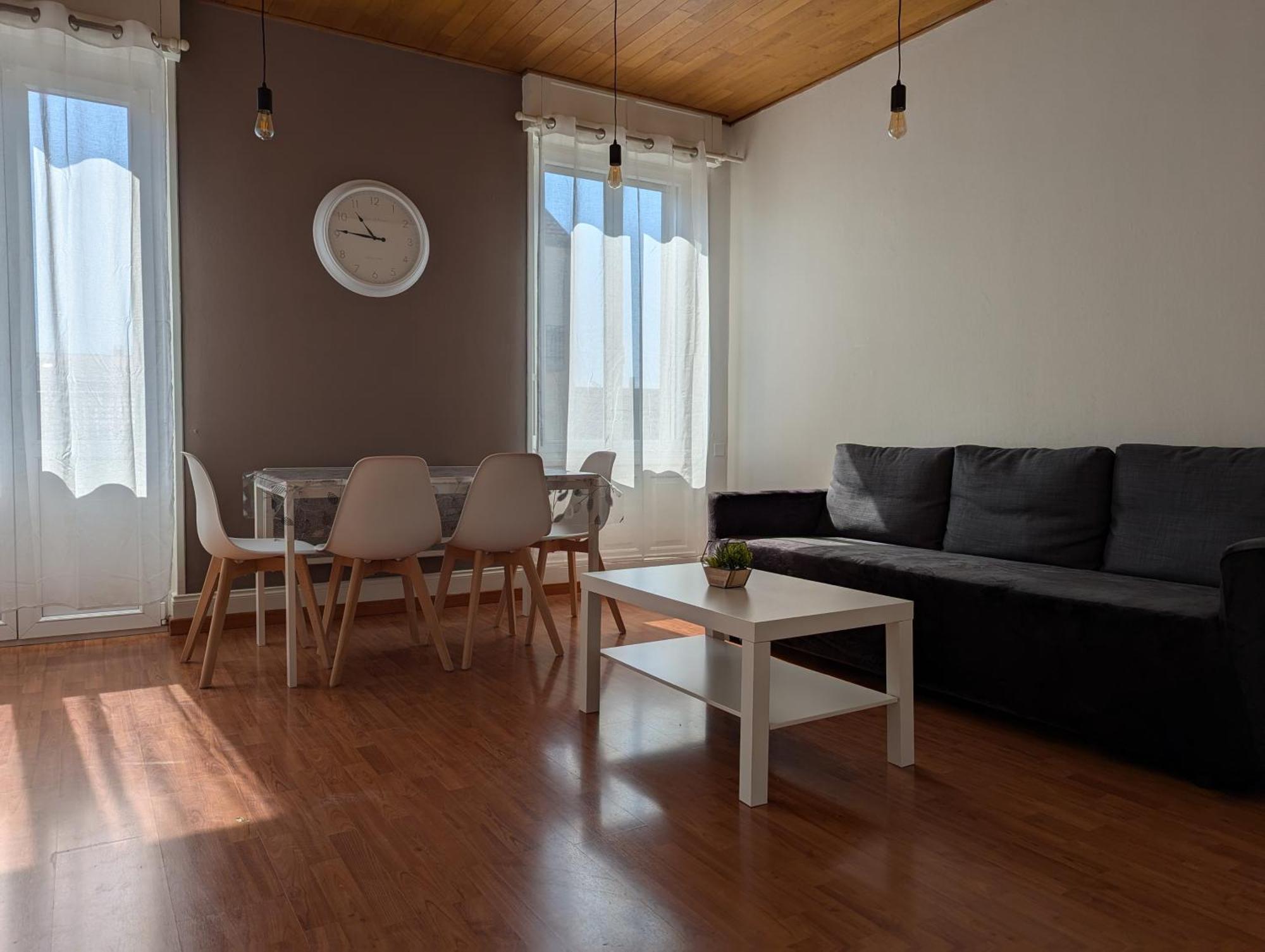 Le Mirage - Appartement 2 Chambres, Salon, Cuisine Equipee, Parking Et Wifi Gratuit Mulhouse Kültér fotó